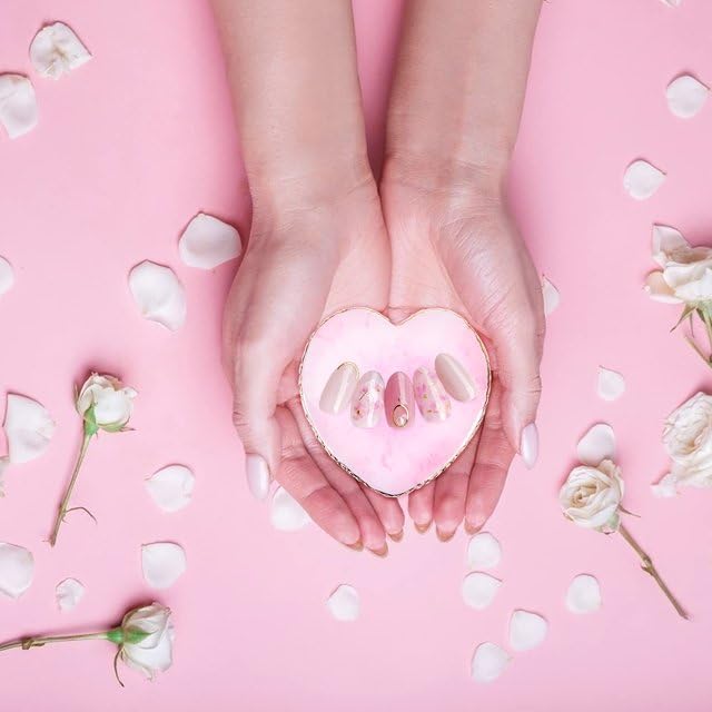 2Pcs Heart-Shaped Resin Nail Art Palette, Gold Edge