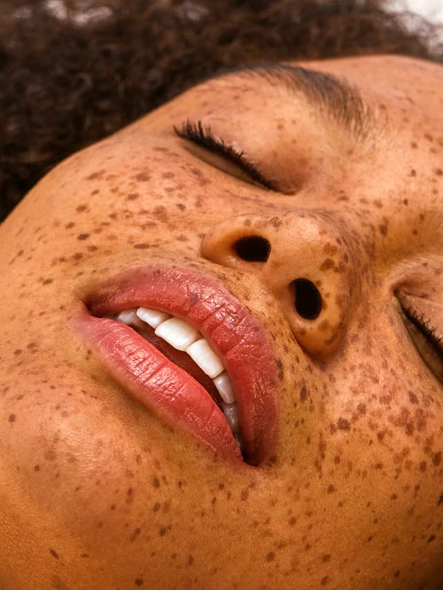 ILIA - Balmy Gloss Tinted Lip Oil | Smoothing Lip Color, Never Sticky | Hydrate, Plump + Moisturize with Hyaluronic Acid | Vegan, Cruelty + Gluten-Free (Tahiti, 0.14 fl oz | 4.3 ml)