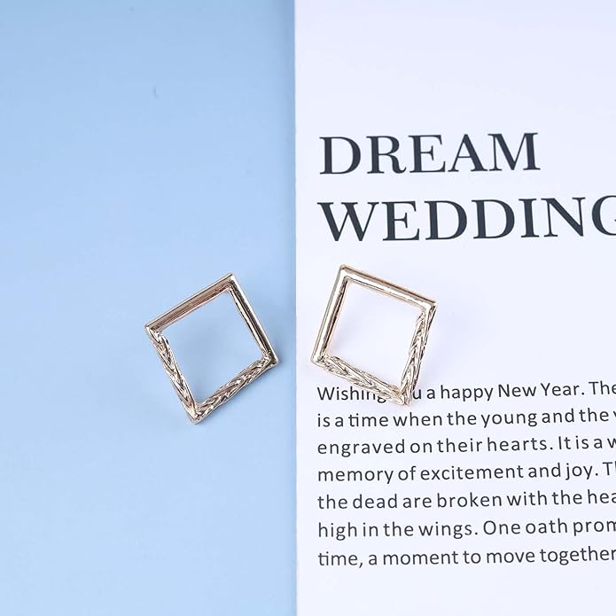 Vintage Hammered Square Drop Earrings Gold Hollow Square Earrings Metal Square Stud Earrings Minimalist Geometric Square Earrings Jewelry for Women