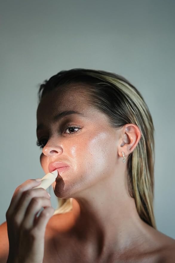 natura Ekos Cacau Lip Balm - Hydrated & Restored Lips - 48h Long-last Effect - Protects From External Aggressors - Vegan - Brazilian Beauty Secrets - Self Care - 0.12 oz (3.5g)