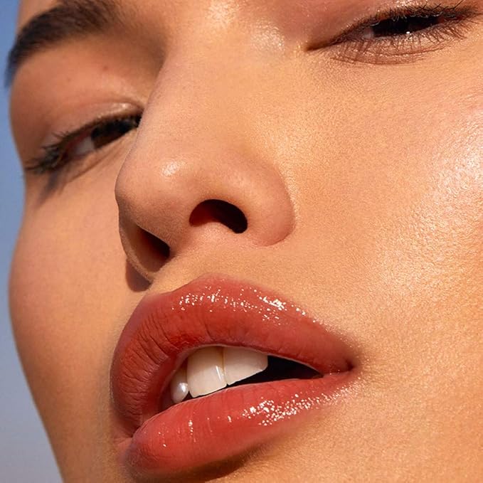 ILIA - Balmy Gloss Tinted Lip Oil | Smoothing Lip Color, Never Sticky | Hydrate, Plump + Moisturize with Hyaluronic Acid | Vegan, Cruelty + Gluten-Free (Saint, 0.14 fl oz | 4.3 ml)