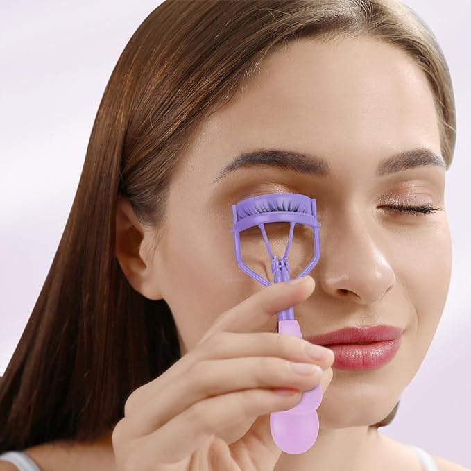 Eyelash Curler with Pads, Lash Curler with 10 Extra Silicone Replacement Pads, Comfortable Grip for Effortless Curling – Eyelashes for The Perfect Eye Contour (Hyacinth Purple)
