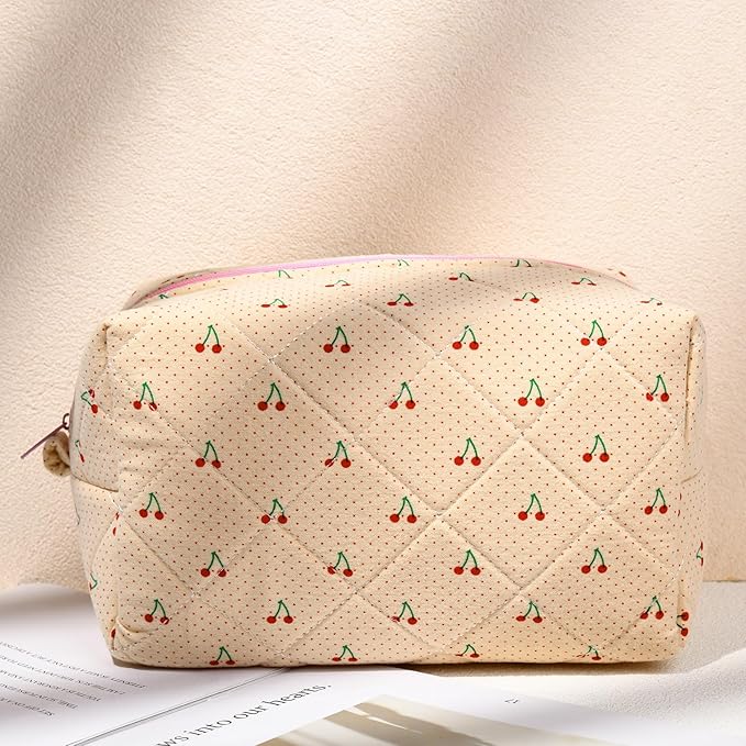 Soidram cute makeup bag quilted