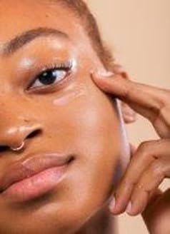 Spascriptions Marine Moisture Sea Silk Eye Gel, 0.5 fl oz (pack of 1), Under-Eye Gel Moisturizer with Natural Marine Collagen, Cruelty Free