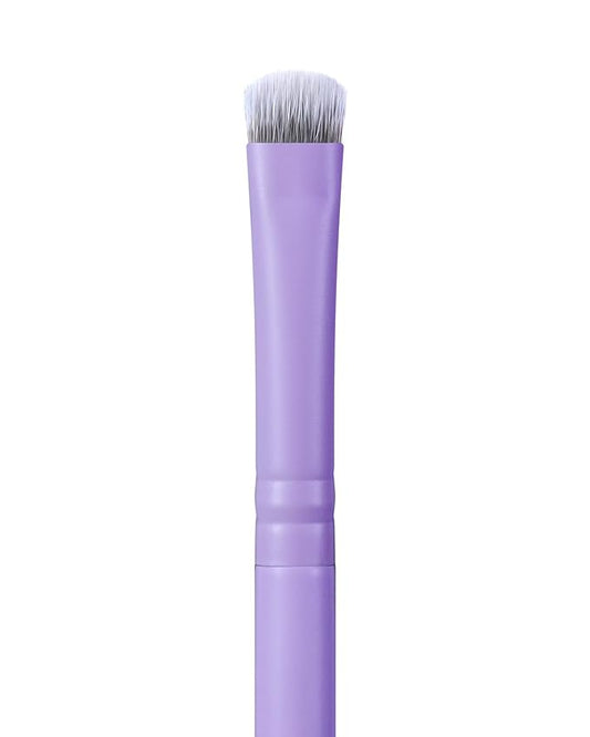 Eyeshadow Smudge Brush, EIGSHOW Short Shader Brush with Silver Ion Bristles – Precision Crease & Cat Eye Makeup, Vegan & Cruelty-Free (E806P)