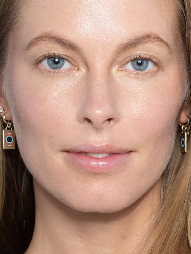 ILIA - Super Serum Skin Tint SPF 40 | Non-Comedogenic, Vegan, Lightweight to Help Against Blue Light, + Pollution while Hydrating, Smoothing, + Refining (Bom Bom ST5, 1 fl oz | 30 ml)