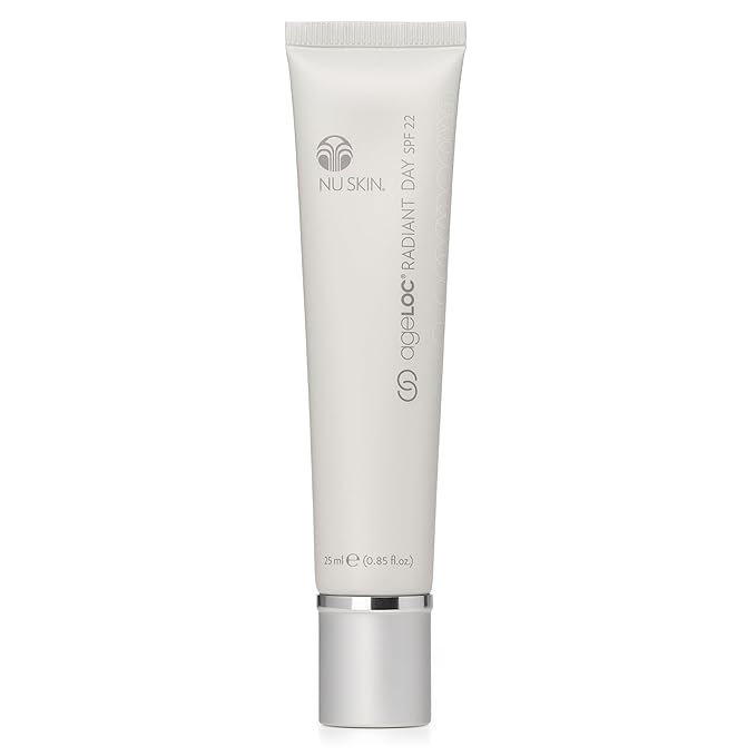 Nu Skin ageLOC Radiant Day SPF 22 | Broad-Spectrum UV Protection | Lightweight, Non-Greasy Daily Sunscreen | Supports Skin Hydration & Defense | Daily Skin Care | 30-Day Supply