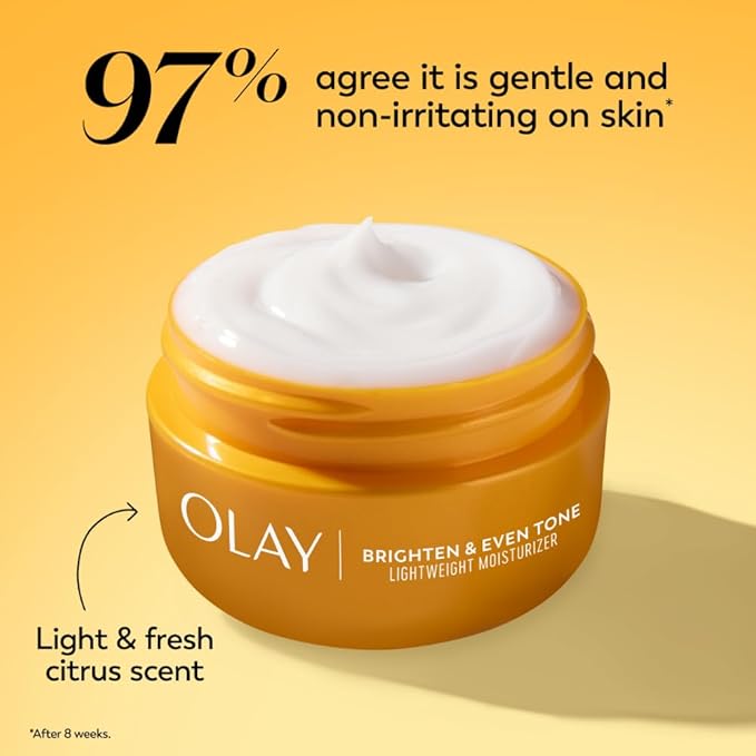 Olay Regenerist Vitamin C Face Moisturizer, Bright & Even Lightweight Cream for Women - Brightens, Hydrates, Evens Tone + Texture, Glowing Skin Care - Recyclable Sustainable Eco Jar, Non-Greasy, 2 Oz