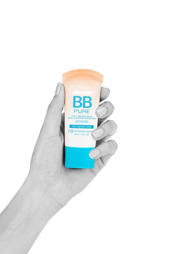 Maybelline Dream Pure Skin Clearing BB Cream, 8-in-1 Skin Perfecting Beauty Balm With 2% Salicylic Acid, Sheer Tint Coverage, Oil-Free, Light/Medium, 1 Count