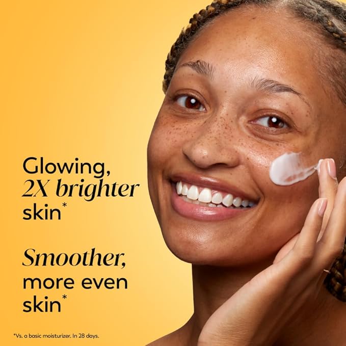 Olay Regenerist Vitamin C Face Moisturizer, Bright & Even Lightweight Cream for Women - Brightens, Hydrates, Evens Tone + Texture, Glowing Skin Care - Recyclable Sustainable Eco Jar, Non-Greasy, 2 Oz