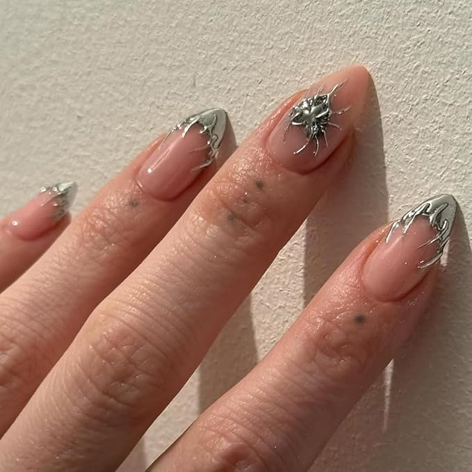 24Pcs Silver French Tip Press on Nails Medium Almond Fake Nails 3D Silver Chrome False Nails Artificial Heart Glue on Nail Y2k Punk Acrylic Nails Gothic Stick on Nail for Women Manicure Decorations