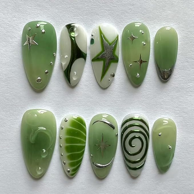 24Pcs Green Press on Nails Medium Almond Fake Nails with Irregular Silver Star Designs Qingti Bubble Reusable Acrylic Nails Full Cover Artificial Glue on Nails for Women Daily Wear Decoration