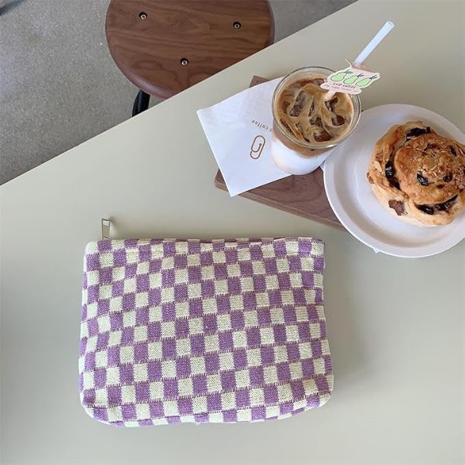 Pazimiik knitted checkered makeup bag