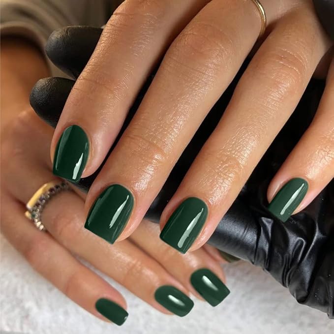 KQueenest Christmas Press on Nails Short Square Dark Green Nails Set Glazed Fake Nails Press on Acrylic Nails Pure Short Nails Glue on Real Stick on Nails for Women Fall Winter Wear