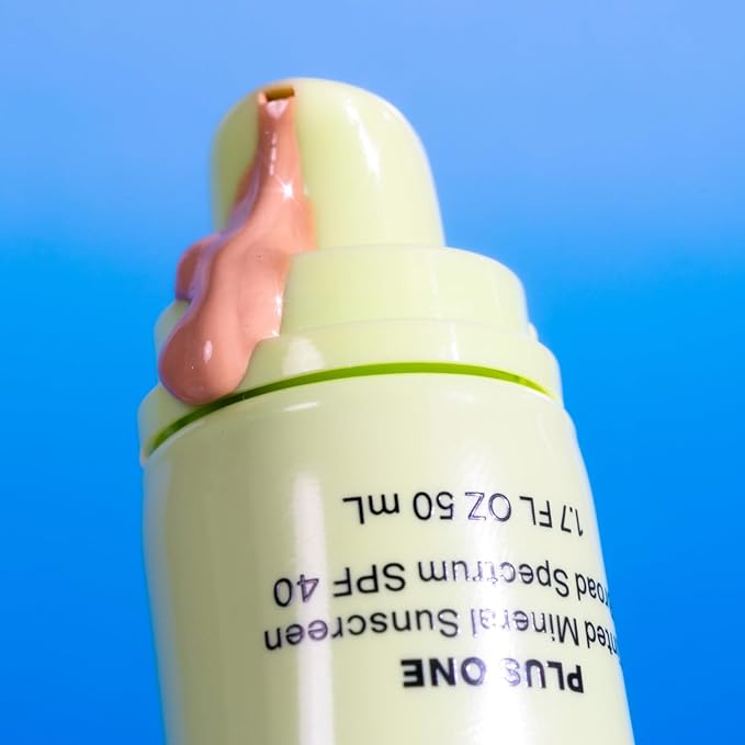 Bubble Skincare Daily Mineral Sunscreen Broad Spectrum SPF 40 - Tinted Sunscreen for Face with Zinc Oxide & Omega 3 Fatty Acids - Hydrating & Blurring Formula Suitable for All Skin Types (50ml)