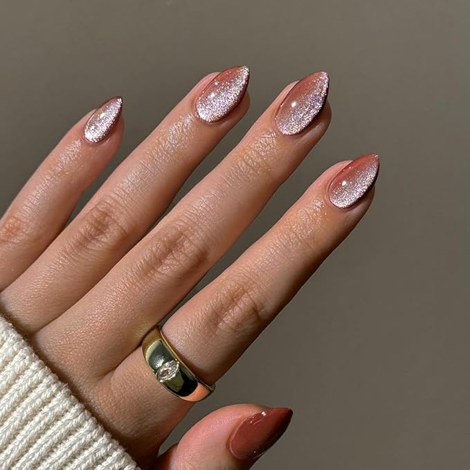 KQueenest Press On Nails Short - Light Brown Press On Nails Almond Shape, Glitter Cat Eye Fake Nails with Nail Glue, Reusable Cute Gel Glue On Nails with Color-Shifting Glow, Fall Caramel, 30 Pcs