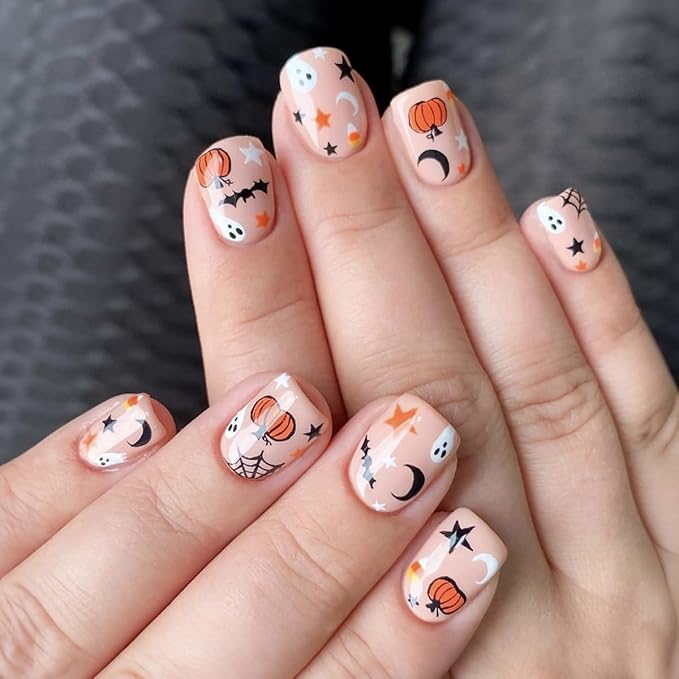 24Pcs Halloween Press on Nails Short Fake Nails Nude Pink Square Acrylic Nails Cute Ghost Full Cover Stick on Nails with Pumpkin Spider Web Bat Design Glue on Nails Art Decorations for Women Girls