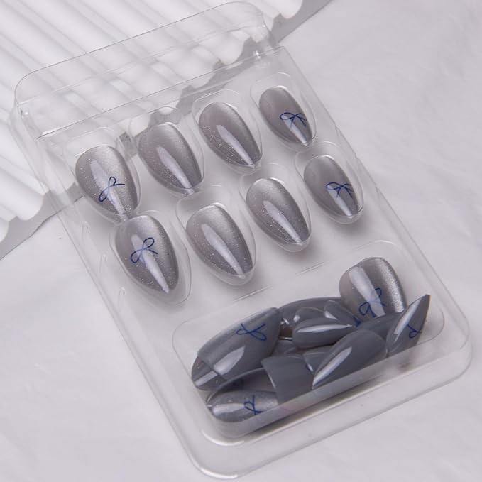 Silver Press on Nails Short Almond Fake Nails Cat Eye Acrylic Nails Glossy Shiny False Nails with Bow Artificial Nails Full Cover Glue on Nails for Women Girls Manicure Nails Decoration 24Pcs