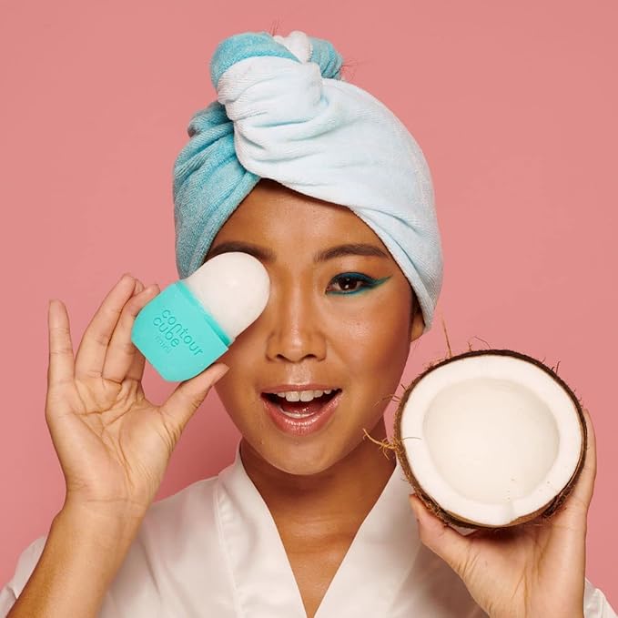 Contour Cube Mini - Revolutionary Ice Roller for Sculpting & De-Puffing - Face Ice Roller & Massager - Ice Mold for Face - Compact Skin Care Tools for Daily Skincare & Travel - Mint