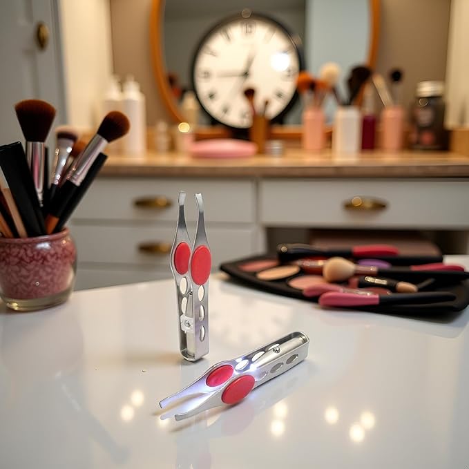 Silver Tweezer With LED Light For Hair Removal Makeup Tool Eyebrow Eyelash for Women Facial Hair, Lash Trimmer,Hair Tweezers,Ingrown For Tweezer,Tweeze,Women's Hair Removal Tweezers