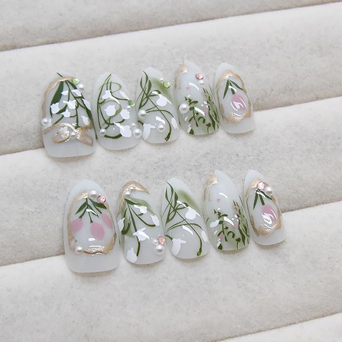 24Pcs Flower Press on Nails Medium Almond Fake Nails Green Leaf with White Flower Design Gilding Full Cover Artificial Glue on Nails Handmade False Nails Spring Summer Stick on Nails for Women DIY