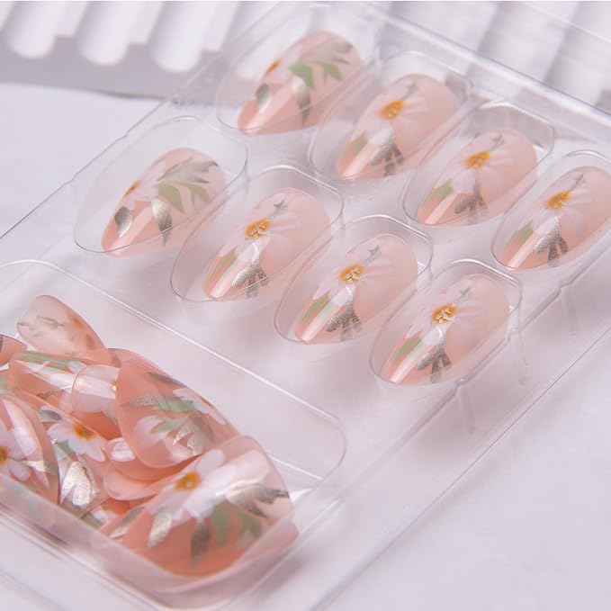 Flowers Press on Nails Short Almond Fake Nails Floral Acrylic Nails Nude Nature False Nails Daisy Flower Glue on Nails Artificial Nails for Women Girls Manicure 24Pcs