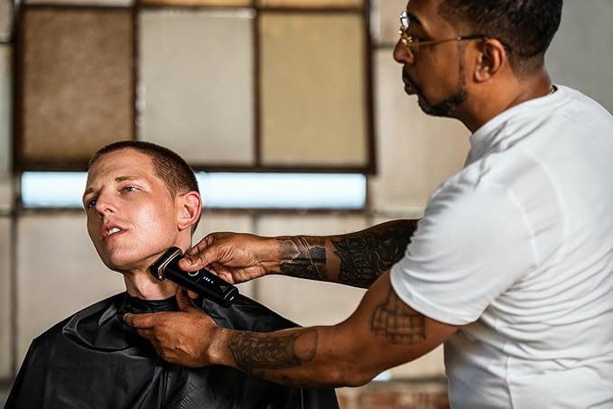 Andis 17300 reSURGE Electric Lithium Titanium Precision Foil Wet/Dry Rechargeable Shaver, Black