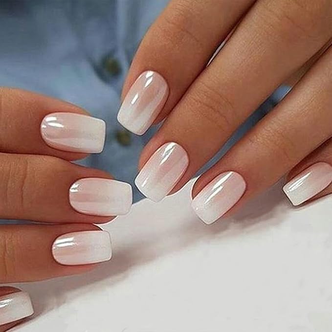 Ombre Square Press on Nails Short Fake Nails Chrome Acrylic Nails Glossy Gradation False Nails Gel Glue on Nails Stick on Nails for Women Girls Manicure 24 Pcs