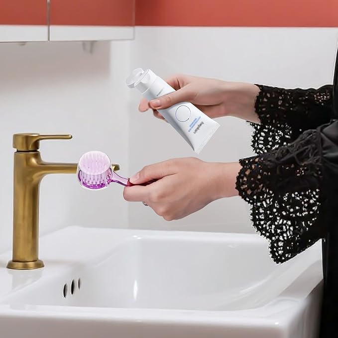 4 Colors Facial Cleansing Brush, Beomeen 8 Pack Face Scrubber Exfoliating Brush Face Wash Scrub Exfoliator for Skin Care, Makeup Removal (Blue, Pink, Purple, Clear)