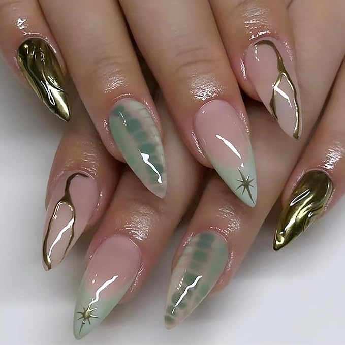 24Pcs Green French Tip Press on Nails Short Almond Fake Nails 3D Gold Chrome False Nails Star Nails Tip Design Glue on Nails Gold Lines Artificial Acrylic Nails Reusable Y2k Stick on Nails for Women