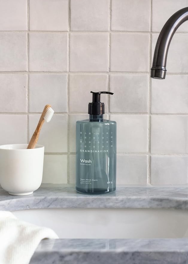 Skandinavisk ØY ‘Island' Hand & Body Wash, Scent notes: Crabapple and dog rose, water mosses and green leaves, 16.91 fl. oz.
