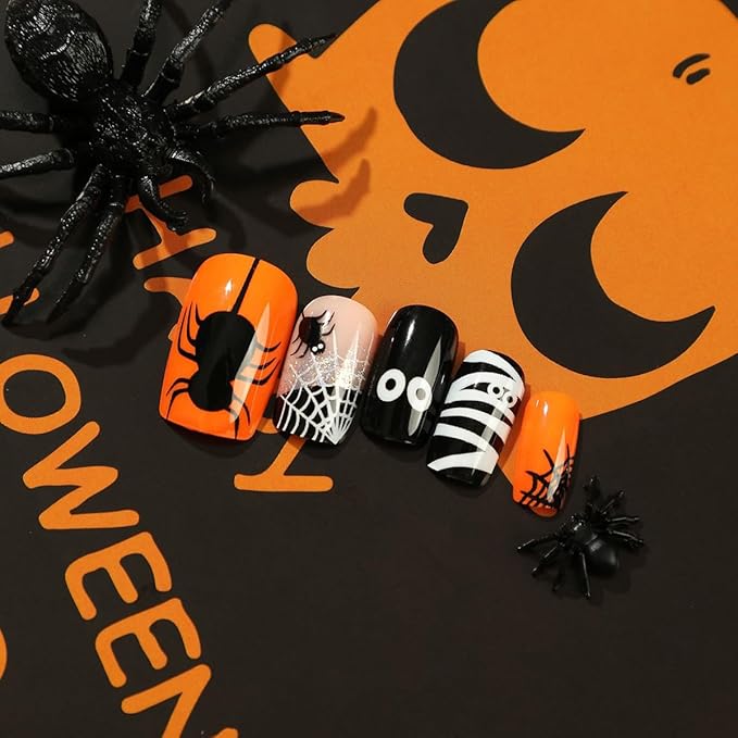 24Pcs Halloween Press on Nails Short Square Goth Fake Nails Cute Mummy with Spider Web Glitter Design Full Cover Sparkly Artificial Nails Spider False Nails for Halloween Holiday Acrylic Manicure
