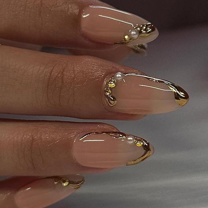 24Pcs French Tip Press on Nails Short Almond Fake Nails 3D Pearls Rhinestones French Line Full Cover Gold False Nails Designs Glue on Nails Glossy Artificial Nails for Women Acrylic Nail Decoration