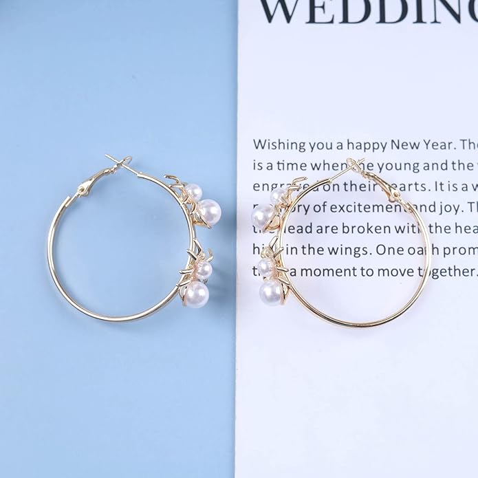 Vintage Hollow Circle Drop Earrings Pearl Spider Dangle Earrings Gold Spider Circle Earrings Exaggerated Circle Huggie Hoop Earrings Jewelry for Women