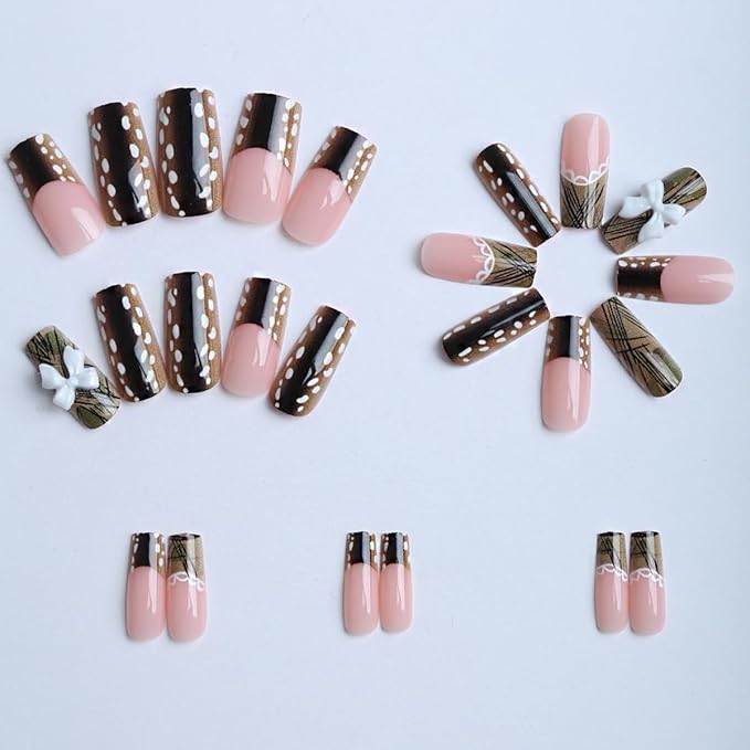 Fawn Print Press on Nails Brown Medium Square Fake Nails Straw Stripe French Tip Design Full Cover Glossy Glue on Nails for Women 24PCS