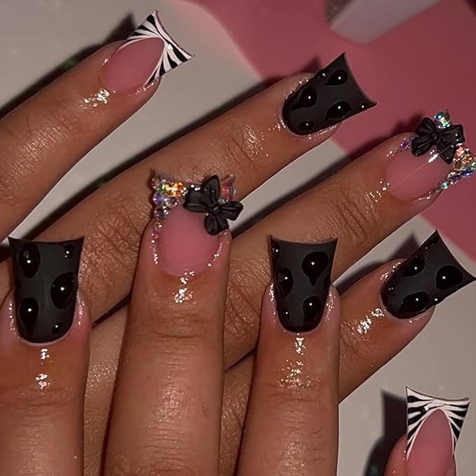 30Pcs Black Duck Press on Nails Short French Tip Fake Nails with Colour Glitter Design Cute Bow False Nails Full Cover Artificial Glue on Nails Nude Stick on Nails for Women Manicure Decorations Tips