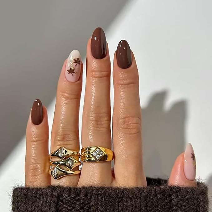 24Pcs Maple Leaf Press on Nails Short Fall Fake Nails Full Cover Brown Acrylic Nail Thanksgiving Press Ons Maple Leaves Glue on Nails Autumn False Nail Glossy Artificial Nail for Women DIY Manicure