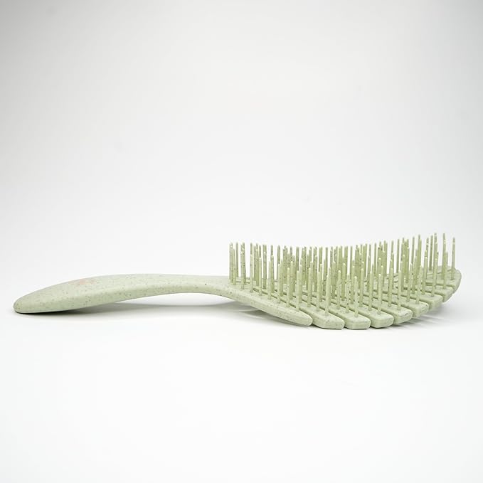 Rëzo Vented Green Detangler Brush - Damage-free detangling, Heat-resistant bristles, Vented design allows max airflow for quick drying
