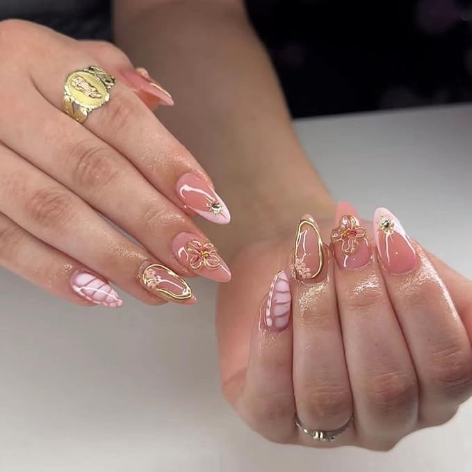 24Pcs Spring Flower Press on Nails Short Almond Fake Nails with 3D Floral Star Pearls Charms Glue on Nails Gold Chrome False Nails Pink French Tip Acrylic Press ons Stick on Nails for Women Girls