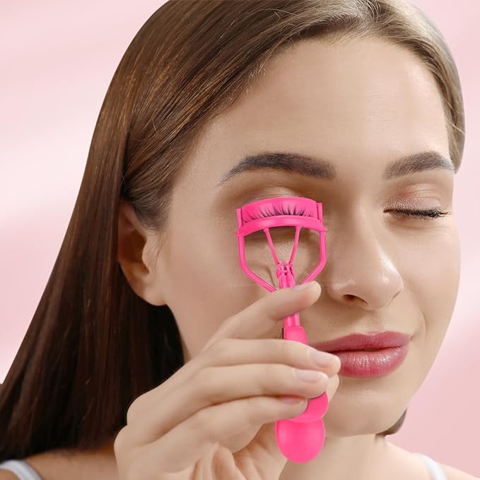 Eyelash Curler with Pads, Lash Curler with 10 Extra Silicone Replacement Pads, Comfortable Grip for Effortless Curling – Eyelashes for The Perfect Eye Contour (Light Pink)