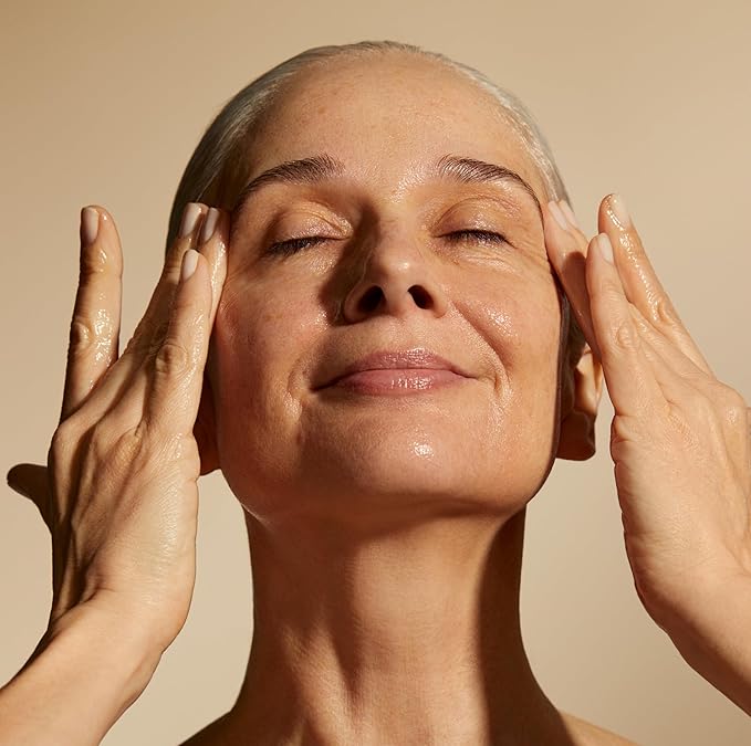 Aromatherapy Associates Forest Therapy Pure Essential Oil Blend. Premium Undiluted Blend to Bring The Outside in. Hand-Crafted with Pink Pepper, Cypress and Ho Wood (0.33 fl oz)