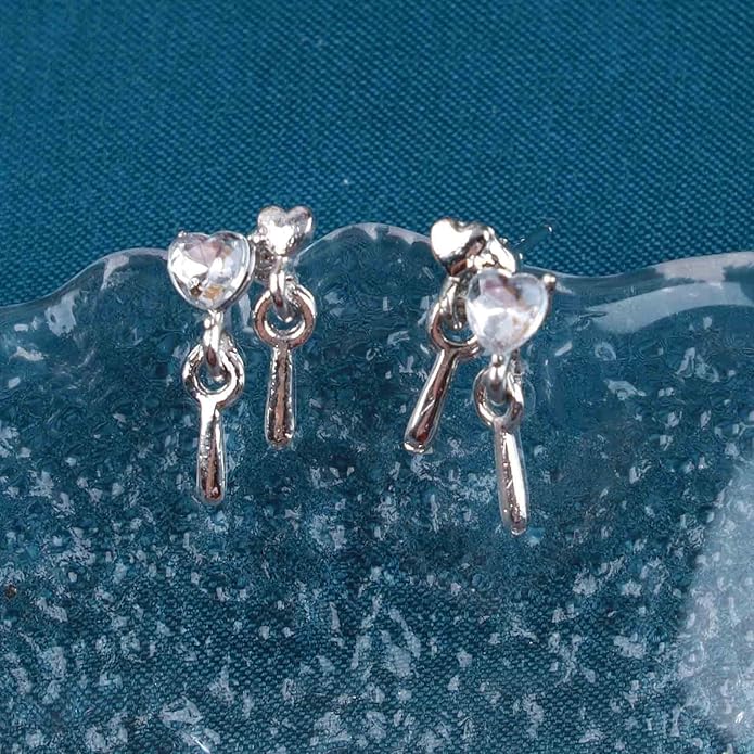 Vintage Crystal Heart Drop Earrings Silver Cz Teardrop Earrings Rhinestone Love Heart Stud Earrings Sparkly Tiny Heart Earrings Jewelry for Women