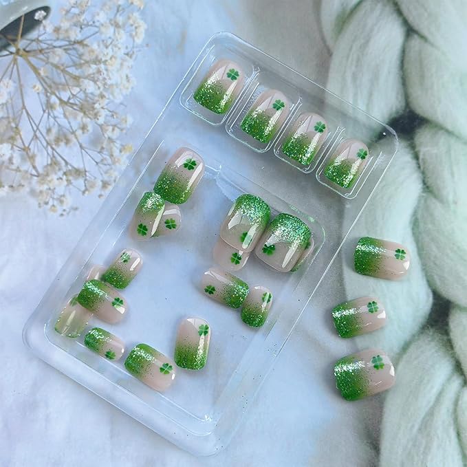 24Pcs St. Patrick's Day Fake Nails French Tip Press on Nails Short Square False Nails Shamrock Glue on Nails with Green Glitter Nails Tip Design Four Leaf Clover Acrylic Nails for Irish Women Manicure