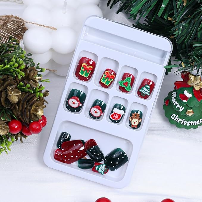 24Pcs Christmas Press on Nails Petite Short Square Fake Nails 3D Santa Claus Reindeer Design Winter Glue on Nails Xmas Tree Rhinestones Full Cover False Nail Cute Artificial Acrylic Nail Supplies Kit