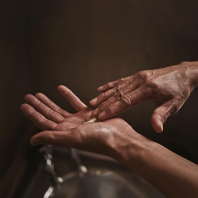 Aesop Resolute Hydrating Body Balm | Supple, Smooth Skin | Emollient Rich With Shea Butter, Wheat Germ Oil and Sweet Almond Oil | 16.9 oz / 500mL