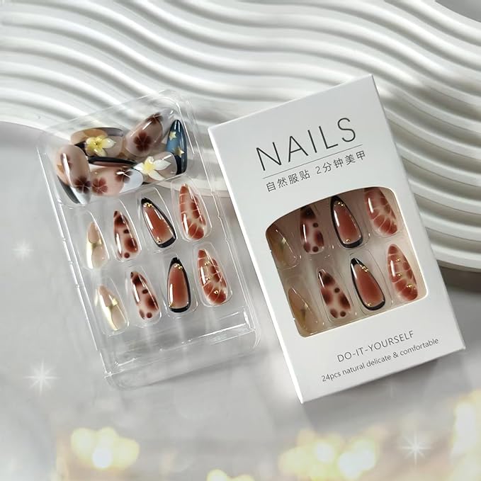 Fall Press on Nails Short Almond French Tip Fake Nails with 3D Flowers Design Glossy Brown Gradient Acrylic False Nails Gold Beads Stick on Fingernails Star Glue on Nail for Women 24Pcs
