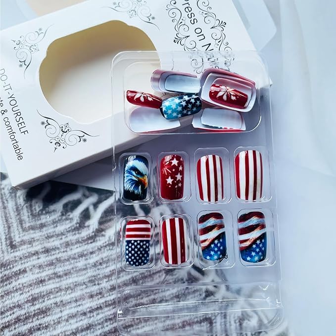 Independence Day Press on Nails Short Square Fake Nails with Flag Eagle Fireworks Stripe Design Full Cover Glue on Nails Red Blue Glossy Acrylic Nails for Women Girl 4th of July Nails Decoration 24Pcs