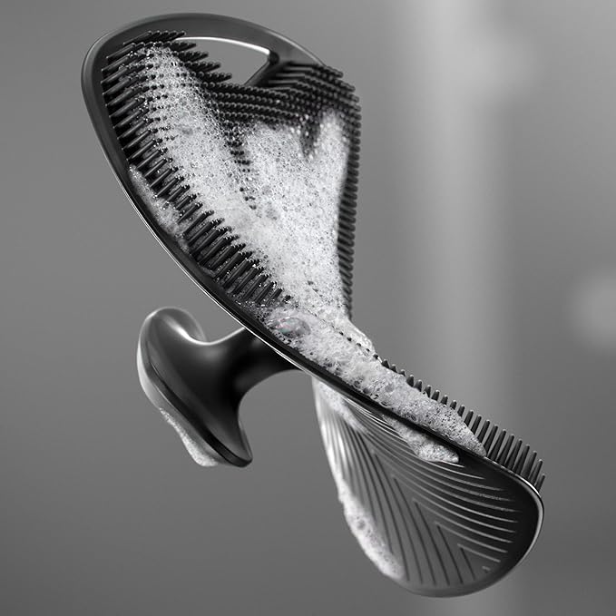 MANSCAPED® The Body Buffer Premium Silicone Scrubber for Nourishing, Cleaning & Exfoliating Your Skin - Lather Boosting Bristles with Ergonomic No-Slip Handle, Long-Lasting & Easy to Clean (1-Pack)