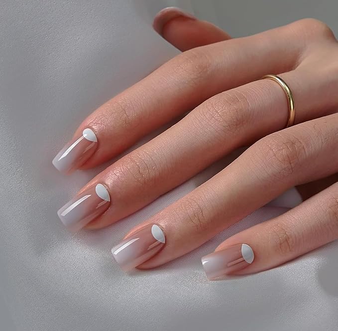 BTArtbox Short Ombre Press On Nails - Square Nail Tips with Glue for Women, Opaque Soft Gel Glue On Nails in 16 Sizes - 32 Stick On Nails Kit, Edge Play