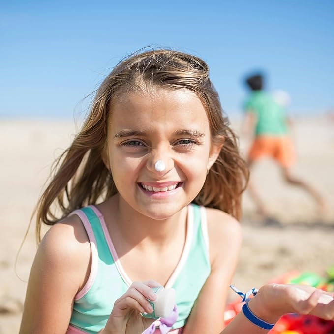 2 Pack Sunscreen Applicator for Kids, Sunblock Buddy Brush, Sun Lotion Applicator, Soft Bristles Sun Cream Brush with Protective Cover, No Dirty Hands (Green)